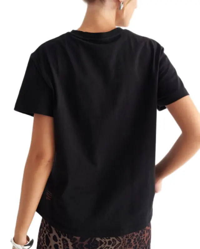 Attrattivo γυναικείo t-shirt με σχέδιο 9923932-1 2