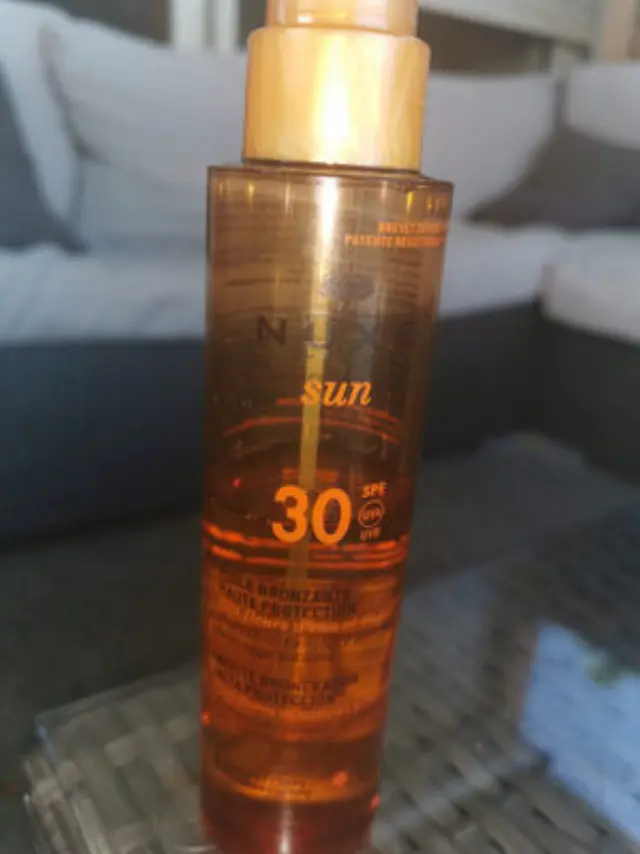 Nuxe Sun Tanning Oil for Face and Body SPF30 Λάδι Μαυρίσματος για Πρόσωπο και Σώμα, 150ml