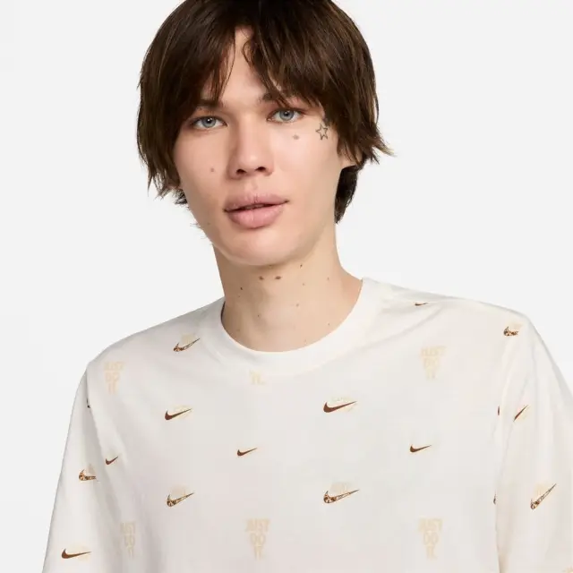 Nike Sportswear T-Shirt (FQ8036-133) - Μπέζ - S 2