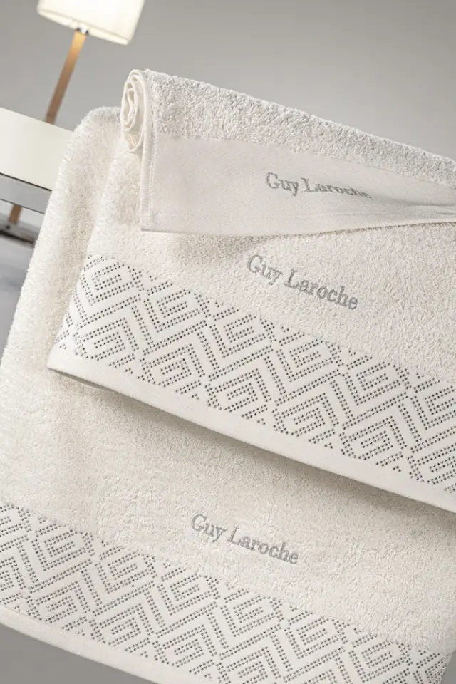 ΣΕΤ ΠΕΤΣΕΤΕΣ 3 ΤΕΜΑΧΙΩΝ EMBLEM IVORY GUY LAROCHE 2