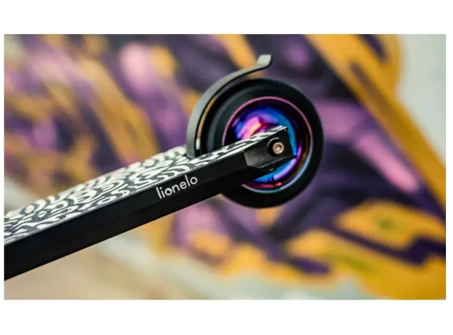 Lionelo Whizz Παιδικό Πατίνι Neo Black Carbon Multicolor 3