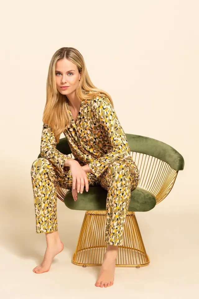 W1351 - Type - PYJAMA BUTTONED NATURE