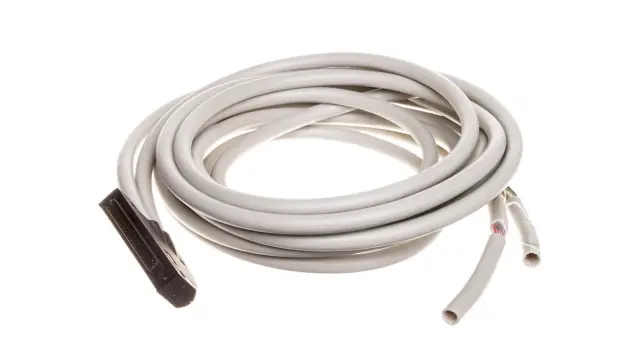 Programmable Logic Controller Connection Cable Modicon X80 I/Os, 3 m, 1 Connector 40 Ways, Total Number Of Wires: 40