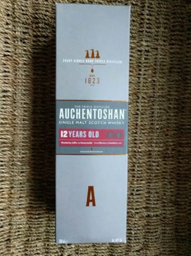 AUCHENTOSHAN 12 YEARS OLD SINGLE MALT WHISKY 700ML