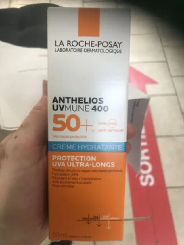 La Roche Posay UVMune 400 Hydrating Cream SPF50+ Ενυδατική Αντηλιακή Κρέμα Προσώπου για Πολύ Υψηλή Προστασία με Άρωμα, 50ml