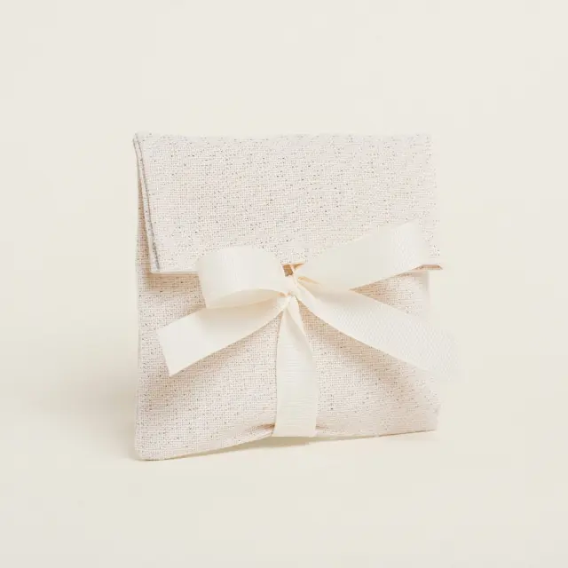 Beauty Home ΠΟΥΓΚΙ ΜΕ ΚΟΡΔΕΛΑ 12 x 17 cm ΕΚΡΟΥ ΧΡΥΣΟ LUREX
