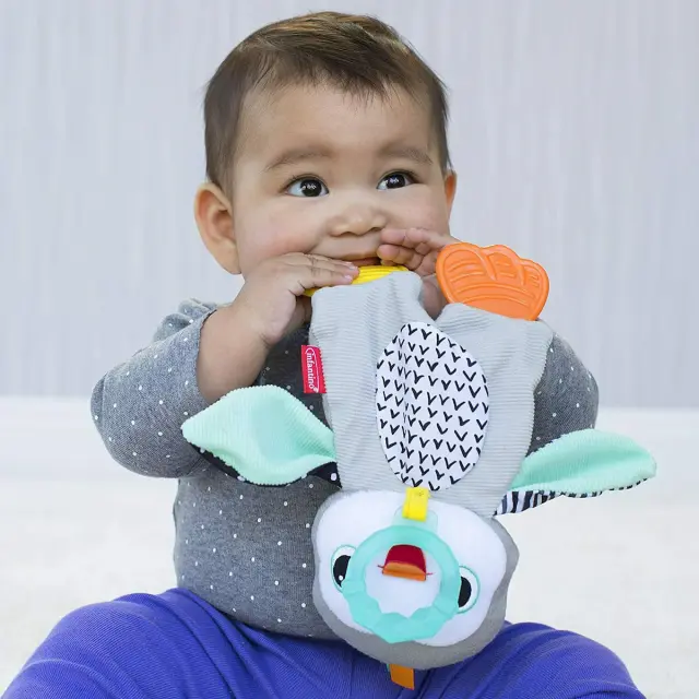 INFANTINO CUDDLY TEETHER PENGUIN 3