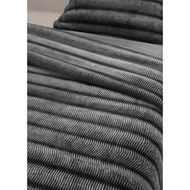 Κουβέρτα Γούνινη King Size Guy Laroche Gazelle Black 260x240 3