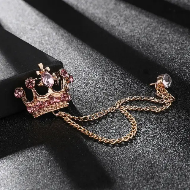 Χρυσαφί Καρφίτσα Πέτου Crown με Ροζ Κρύσταλλο