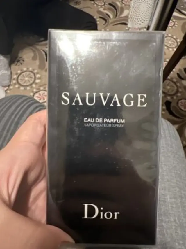 Sauvage Eau De Parfum Refillable - Citrus and Vanilla Notes