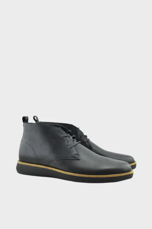 Fairford Mid- Black 2