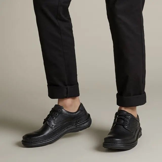 Clarks Nature Three Black Black Leather 2