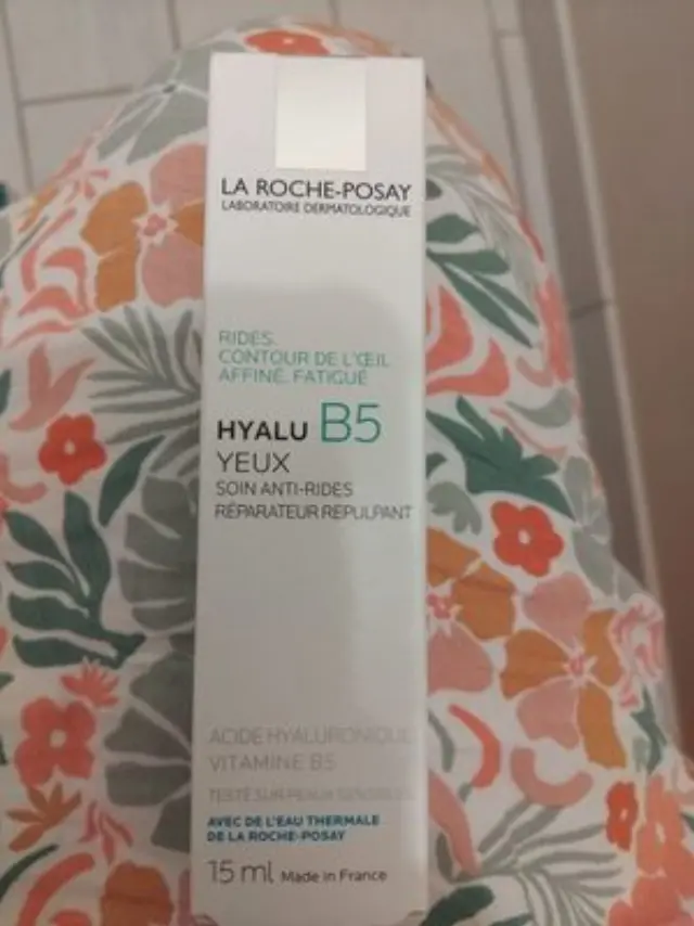 La Roche Posay Hyalu B5 Αντιγηραντική Κρέμα Ματιών κατά των Ατελειών με Υαλουρονικό Οξύ για Ευαίσθητες Επιδερμίδες 15ml