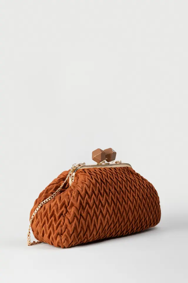 Γυναικείο clutch με αλυσίδα 2