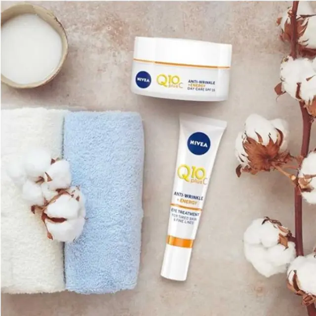 Nivea Q10 Plus C Αντιρυτιδική Θεραπεία Ματιών για Αναπλήρωση Ενέργειας 15ml 3