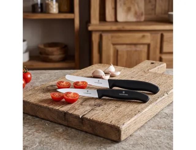 Σετ Μαχαίρια Γενικής Χρήσης Victorinox Swiss Classic με μήκος λεπίδας 10cm και 11cm - Black - 2 τεμάχια6.7113.2