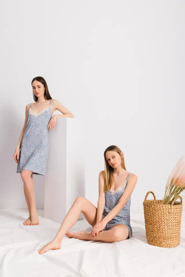 S1410 - Type - NIGHTGOWN BLUE FLOWER