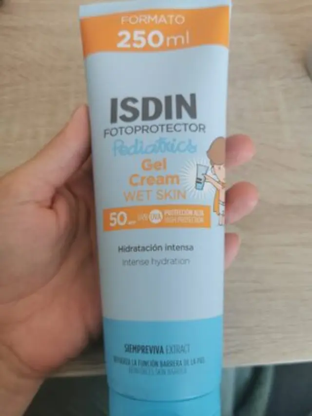 Isdin Fotoprotector Pediatrics Transparent Gel Cream SPF50 250ml
