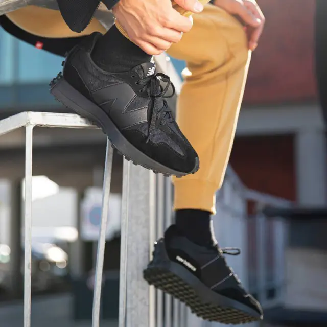 Sneaker New Balance 327 MS327CTB Μαύρο - 41.5 2