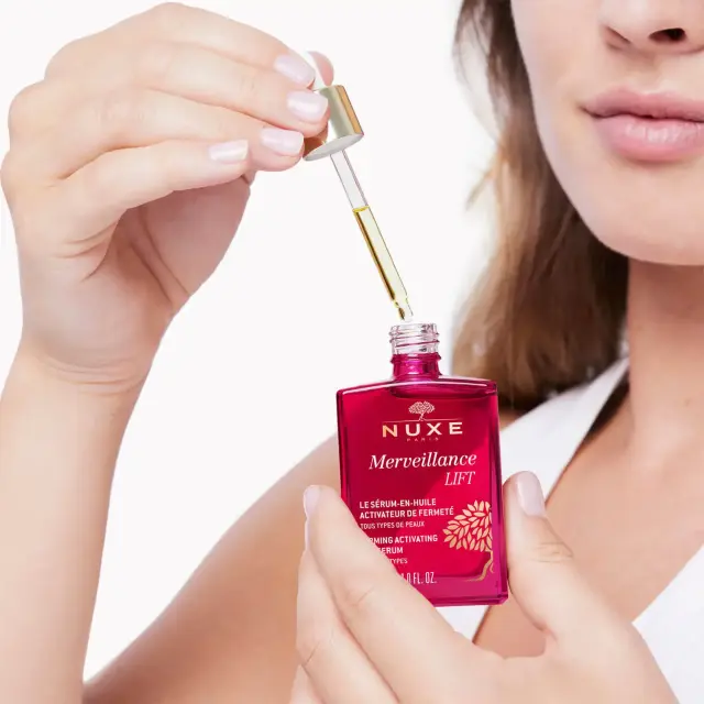 Nuxe Merveillance Lift Firming Activating Oil Serum Αντιγηραντικός Ορός Σύσφιξης Προσώπου, 30ml 2