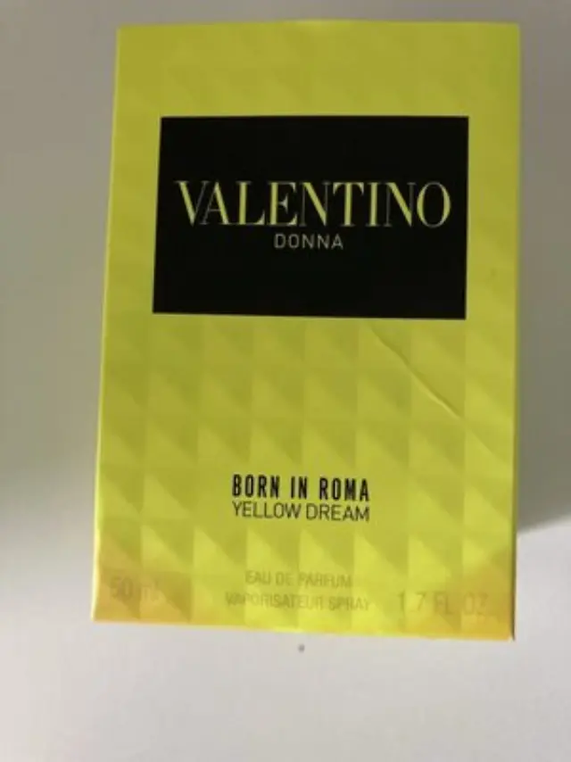 Valentino Donna Born In Roma Yellow Dream Eau de Parfum for women 50 ml 2