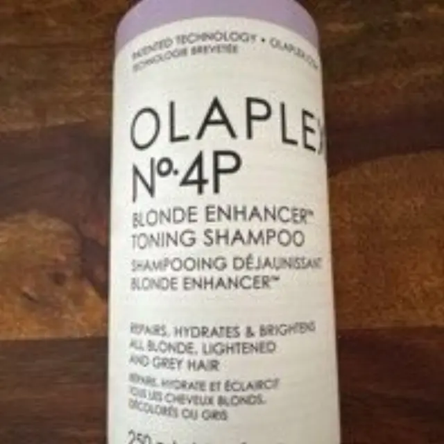 Olaplex No.4P Blonde Enhancer Toning Shampoo 250ml