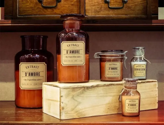 Αρωματικό κερί Apothecary Home Deco Factory με διάρκεια καύσης 110 ώρες, άρωμα Amber και διαστάσεις 14x25.7cm BO5169 2