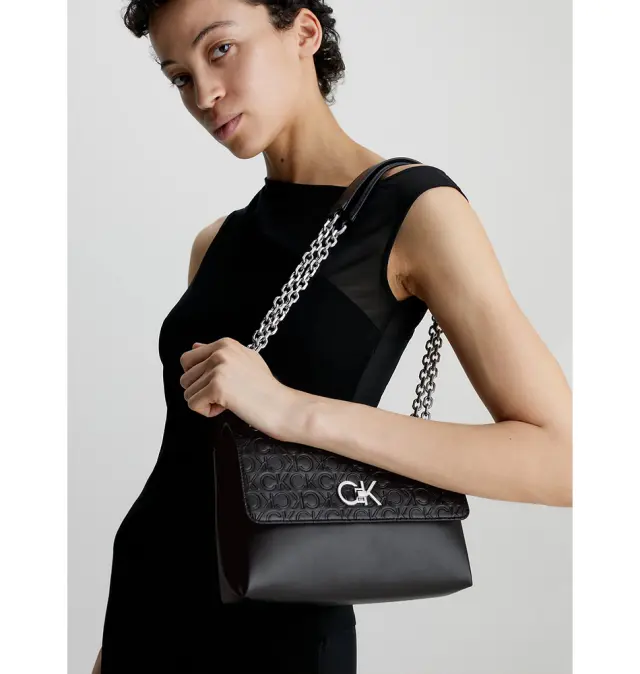 Calvin Klein - Γυναικεία Τσάντα Ώμου Re-Lock Ew Conv Crossbody-Emb K60K611533-BAX Μαύρη 2