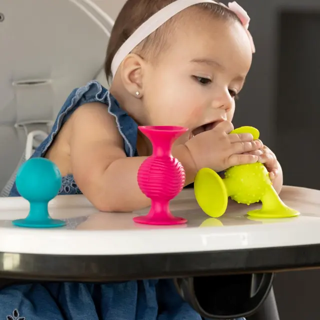 Fat Brain Toys Pip Squigz – Σετ 3 Βεντουζάκια Κουδουνίστρες για Μωρά 6+ μηνών