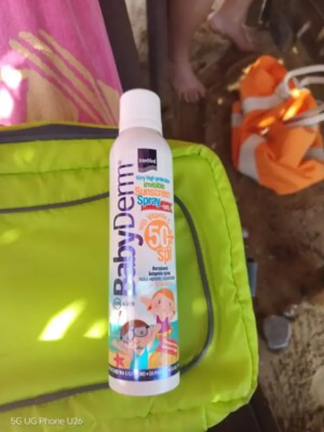 Intermed BabyDerm Invisible Sunscreen Spray Spf50+ for Kids Παιδικό Διάφανο Αντηλιακό Spray Σώματος Πολύ Υψηλής Προστασίας 200ml