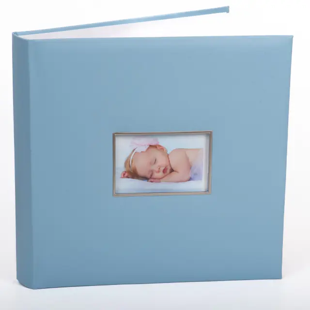Άλμπουμ Γαλαζιο δερματίνη metal frame 32X32cm με 80 λευκές σελίδες με ριζόχαρτα ,εξώφυλλο με κορνίζα για φωτογραφία, το άλμπουμ ειναι με κουτί