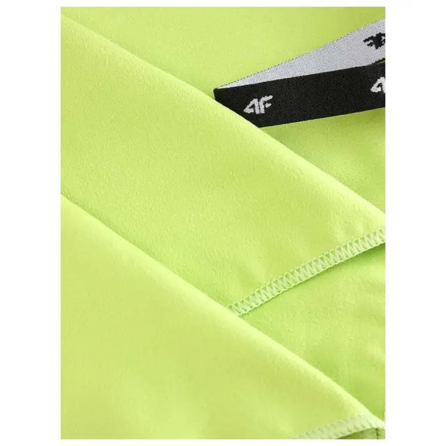 4F Microfibre Towel 80x130cm Canary Green 4FWSS26ATOWU075-45S - 80x130 2