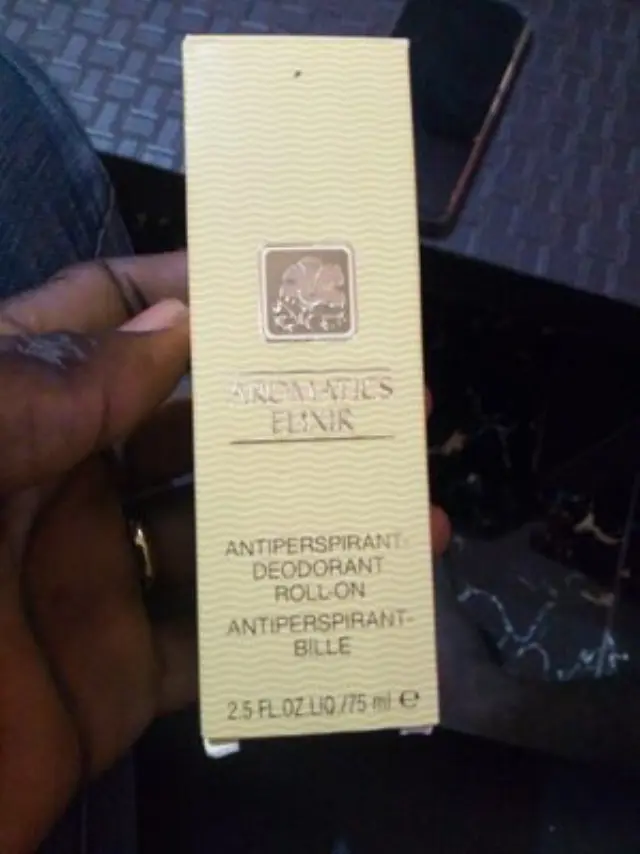 Clinique Aromatics Elixir Antiperspirant deodorant Roll-On 75ml