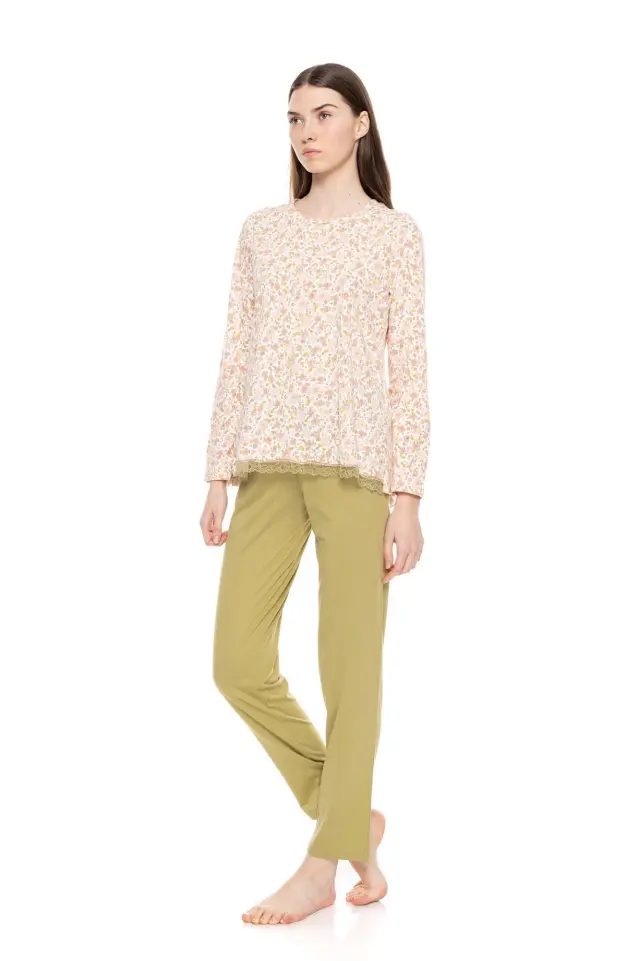 W1585 - Type - PYJAMA BLOSSOM FLOWER 3