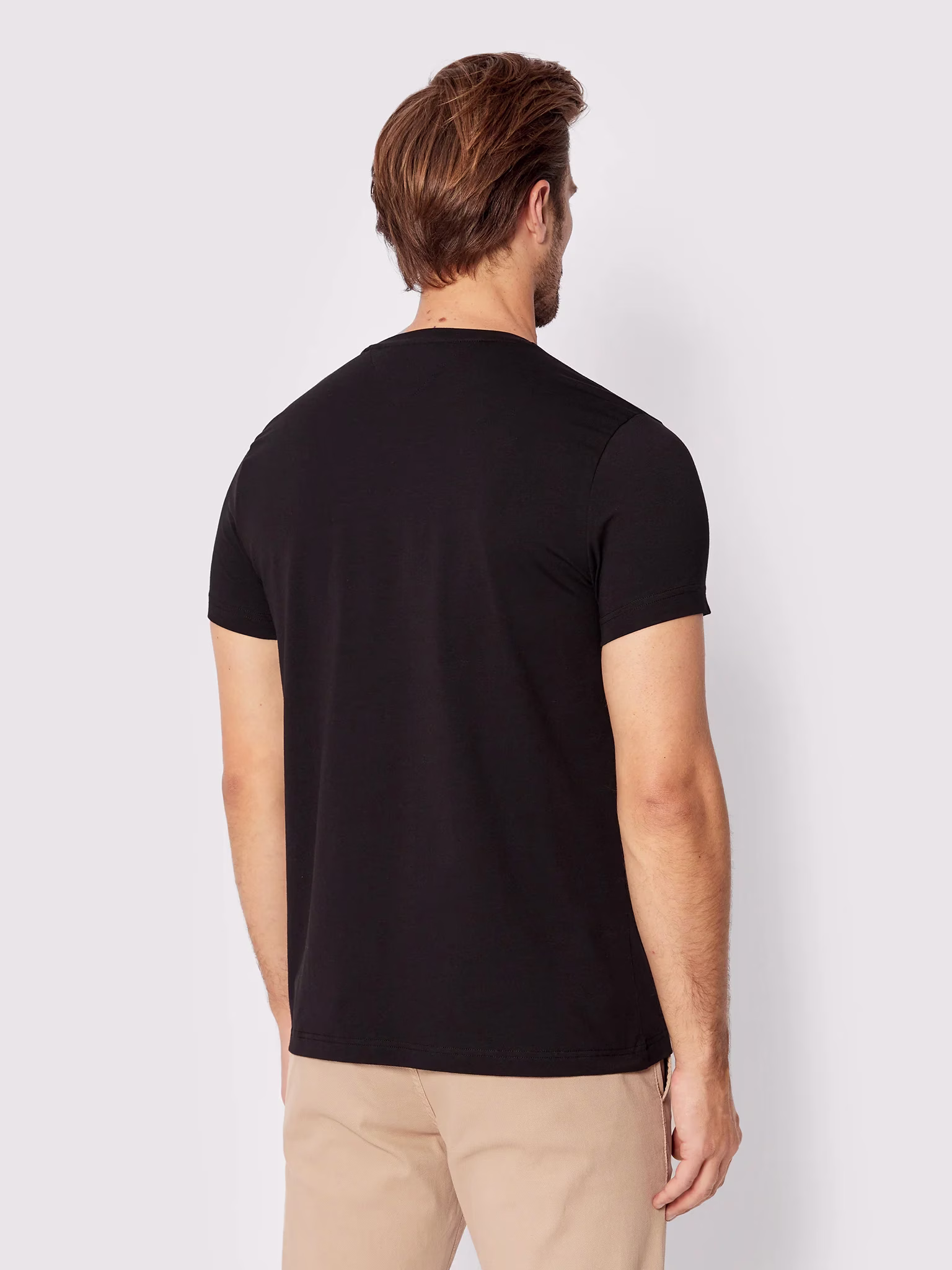 Tommy Hilfiger Ανδρικό ΜαύροT- Shirt Με Λαιμόκοψη Μαύρο 3