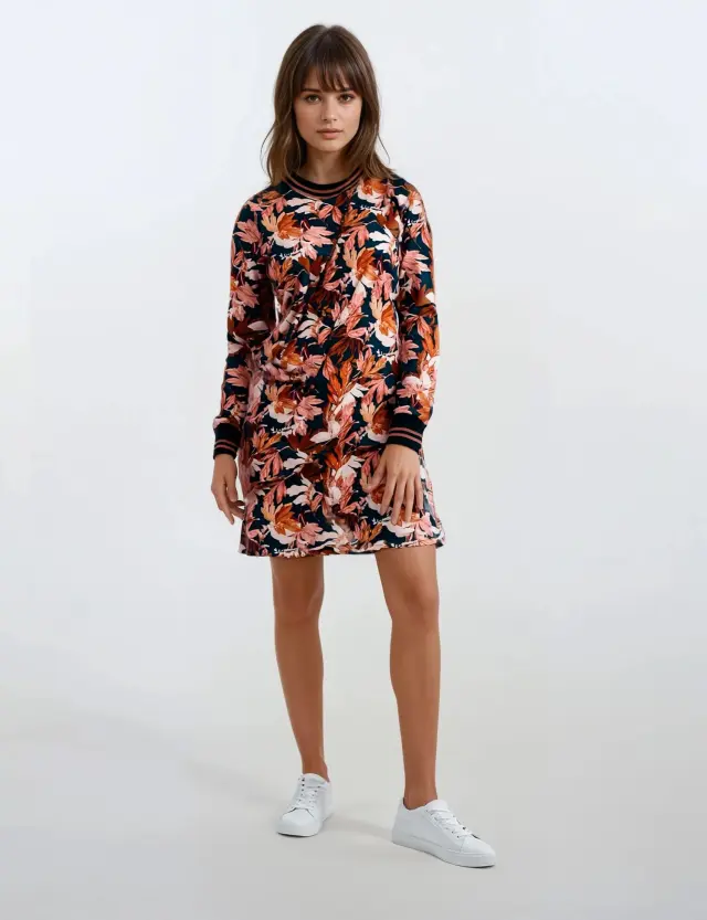 W928 - Type - NIGHTGOWN AUTUMN LEAVES 2