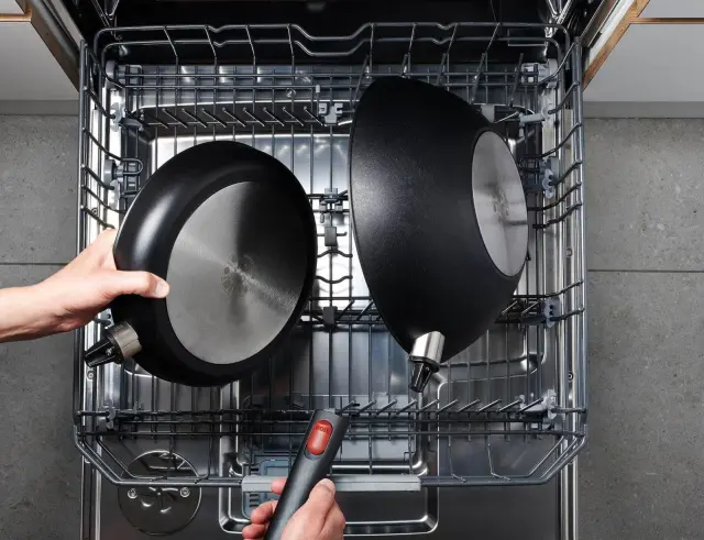 Τηγάνι Woll Eco Lite QXR με αντικολλητική επίστρωση, αποσπώμενη λαβή και διάμετρο 28cm1528ELI-Q 2