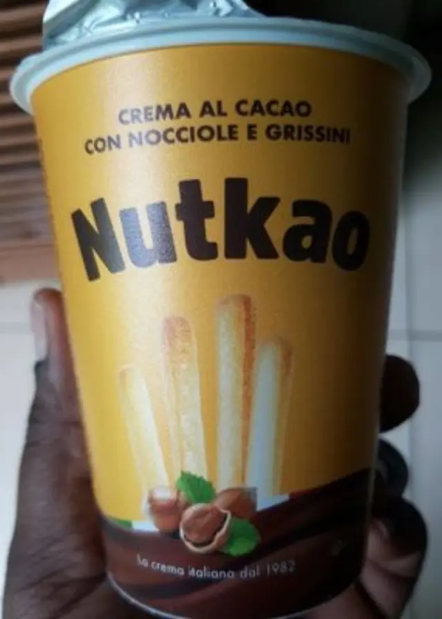 NUTKAO Σνακ Κρέμα κακάο φουντουκιού και κριτσίνια. 52gr