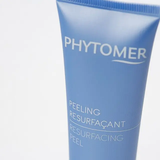 ΠΡΟΪΟΝ ΑΠΟΛΕΠΙΣΗΣ ΠΡΟΣΩΠΟΥ ΤΡΙΠΛΗΣ ΔΡΑΣΗΣ PEELING RESURFACANT 3