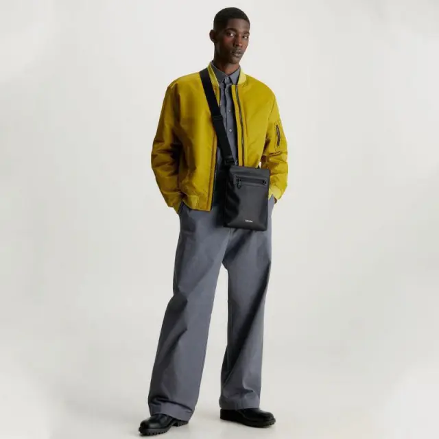 Calvin Klein - Flatpack Ανδρική Τσάντα Ώμου / Χιαστί K50K511371-BEH Μαύρο 2