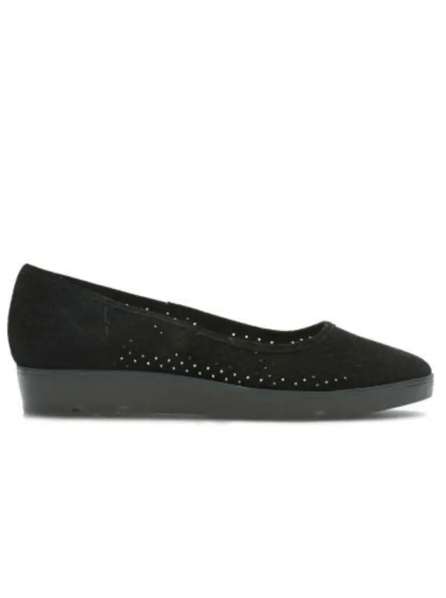 Evie Buzz Black suede