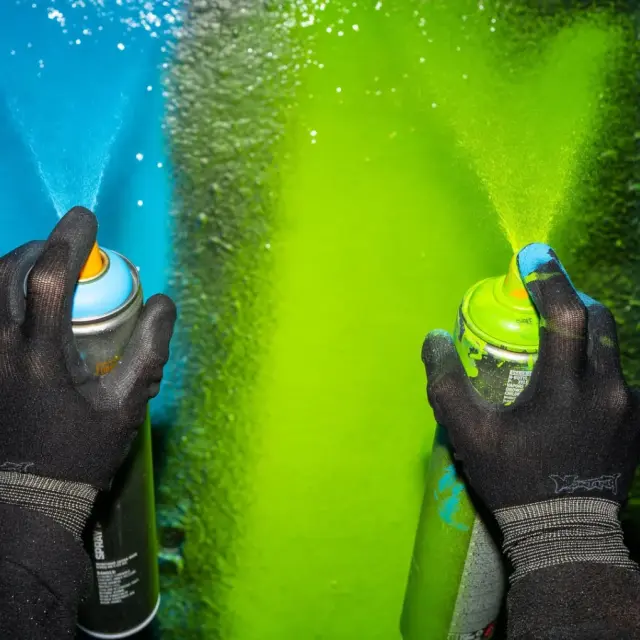 Montana Ultra Wide Spray Paint 750ml UW Shark 3