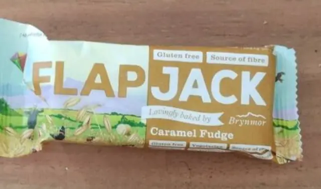 Wholebake Μπάρα Flapjack / Βρώμης με Caramel Fudge 80gr