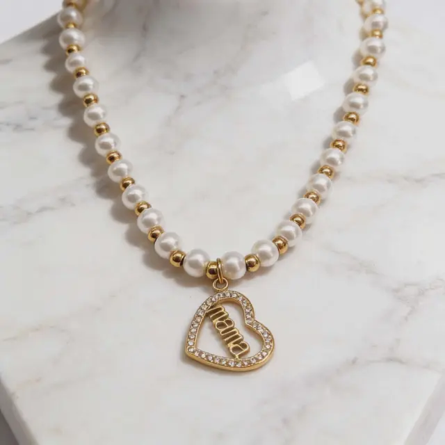 Mama Heart Pendant Necklace with Crystals – Silver