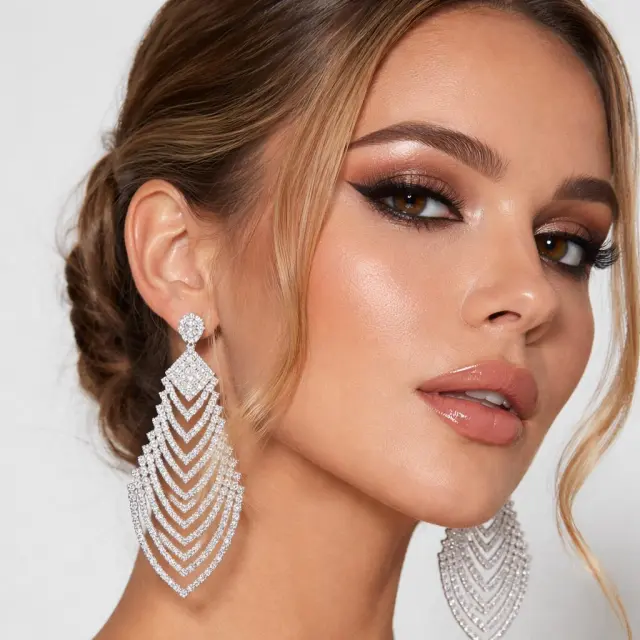 Ghetto Rhinestone Hollow Leaf Dangle Drop Earrings Women 2