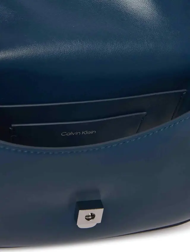 Calvin Klein Γυναικείο Μικρό Τσάντα Ck Flap Camera Bag Σκούρο Μπλε 2