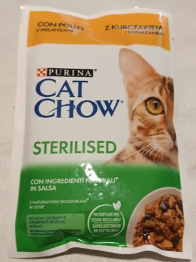 Cat Chow Wet Sterilised Κοτόπουλο-Μελιτζάνες σε Σάλτσα 85gr