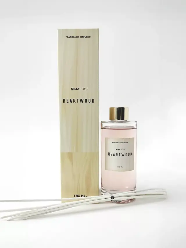 Αρωματικό Χώρου με Στικ Heartwood Ένα χρώμα Αρωματικό Χώρου με Στικ 180ml