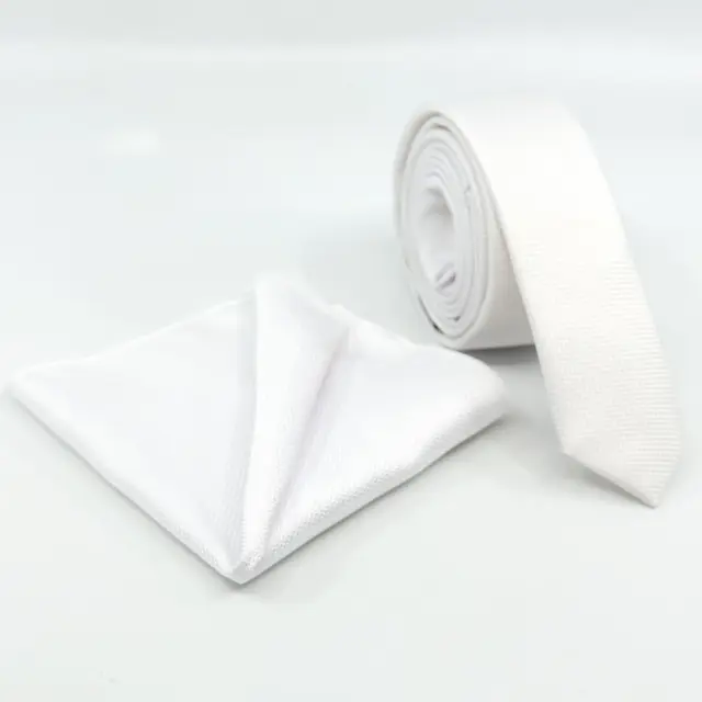Λευκή Γραβάτα Slim 4,5 cm Σετ με Μαντηλάκι
