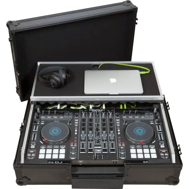 WALKASSE WMC-PRO5WBK Flight case Pioneer® XDJ-RR Denondj® MC-7000 Black (Laptop Stand, Trolley Wheels).